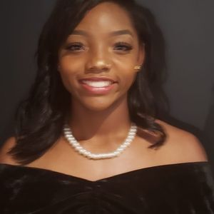 Meet your Posher, Amiri